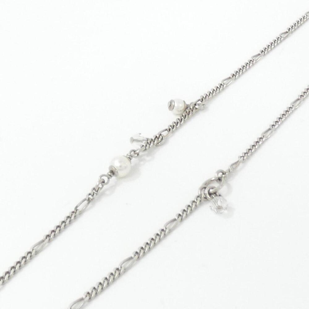 CHANEL Authentic White Necklace - Picture 4 of 6